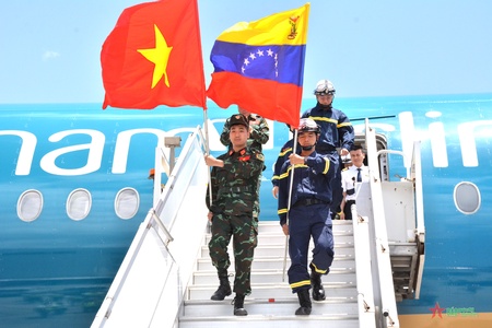 "Hành trang" mang sang vùng động đất