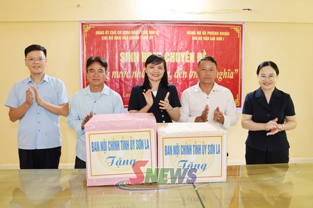 Chi bộ Ban Nội chính Tỉnh ủy sinh hoạt chuyên đề với chủ đề "Uống nước nhớ nguồn - Đền ơn đáp nghĩa"