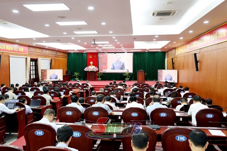 Hội nghị toàn quốc nghiên cứu, học tập, quán triệt và triển khai thực hiện Nghị quyết Hội nghị lần thứ ba Ban Chấp hành Trung ương Đảng khóa XIV
