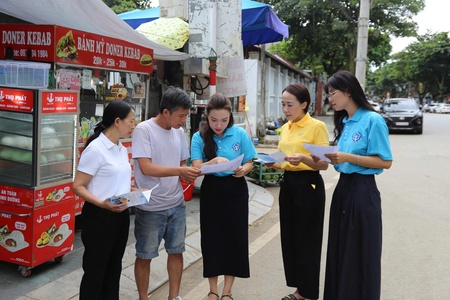 Ra quân tuyên truyền, vận động nhân dân tham gia BHXH tự nguyện, BHYT