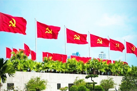 Tỉnh táo trước luận điệu đối lập giữa chủ nghĩa xã hội và tinh thần dân tộc
