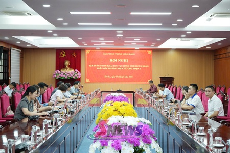 Tập huấn triển khai thủ tục hành chính của Đảng trên môi trường điện tử giai đoạn 2