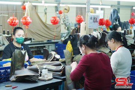 Bảo đảm sản xuất, kinh doanh và an toàn lao động