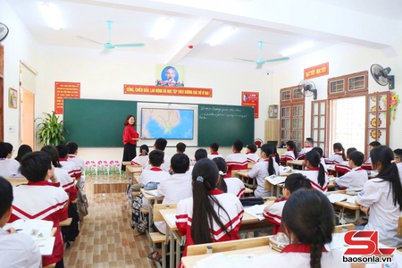 Mùa thu em đến trường
