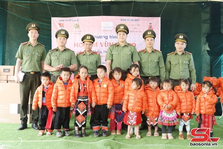 Tuổi trẻ Công an thực hiện 6 điều Bác Hồ dạy