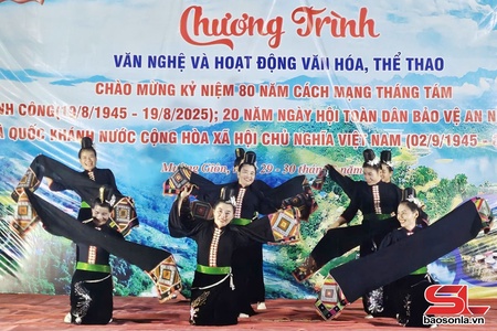 Sôi nổi phong trào văn nghệ trong hội viên phụ nữ