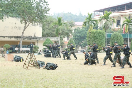 “Lá chắn thép” giữ bình yên cho nhân dân