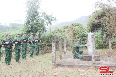 Cột mốc niềm tin