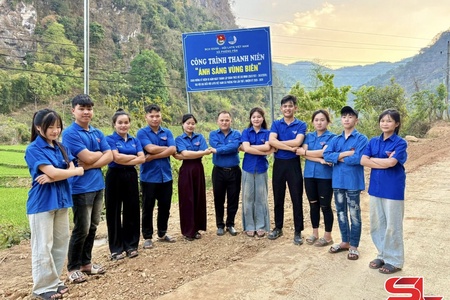 Bí thư Đoàn xã nhiệt huyết, sôi nổi
