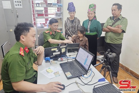 Co Mạ giữ bình yên từ cơ sở