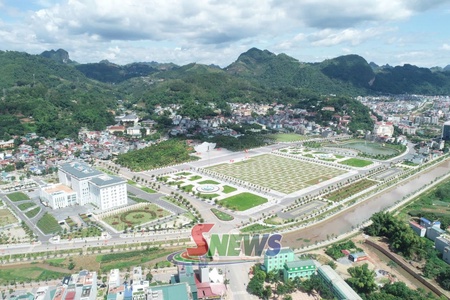 Viết tiếp mùa thu lịch sử