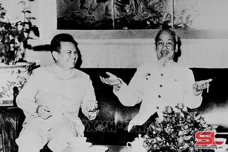 Liên minh chiến đấu Việt Nam - Lào đưa sự nghiệp cách mạng giành độc lập dân tộc của hai nước đi tới thắng lợi hoàn toàn