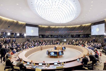 NATO thảo luận về kết nạp thành viên mới
