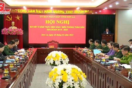 Xây dựng nền biên phòng toàn dân vững mạnh
