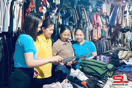Ra quân hưởng ứng Tháng vận động, triển khai BHXH toàn dân