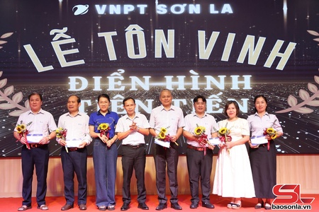 VNPT Sơn La tôn vinh điển hình tiên tiến