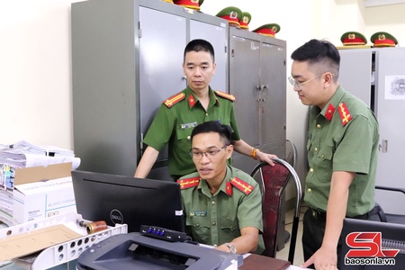 Kiểm tra ứng dụng công nghệ thông tin, bảo đảm an toàn mạng, an toàn thông tin tại Công an tỉnh Sơn La