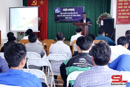 Hội nghị tập huấn chuyển đổi số cộng đồng năm 2025