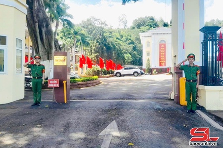 Rèn “lá chắn thép”, bảo vệ mục tiêu an toàn