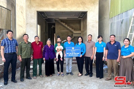 Hướng tới Đại hội công đoàn các cấp nhiệm kỳ 2025-2030