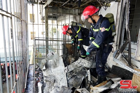 Cháy nhà dân tại phường Tô Hiệu