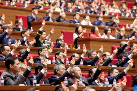 Đảng Cộng sản Việt Nam đưa đất nước vững vàng tiến bước
