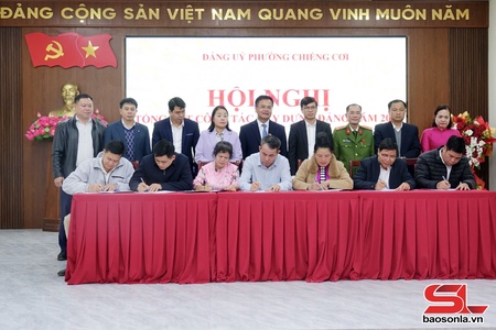 Đối thoại, giải quyết kịp thời kiến nghị của nhân dân