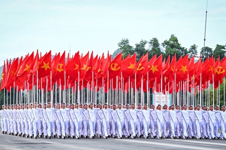 Đảng trong dáng đứng của đất nước - một cách nhìn từ thơ ca