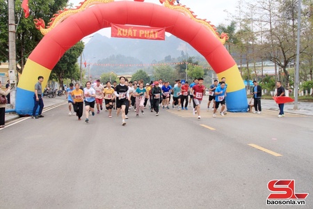 Giải chạy việt dã tìm về nguồn cội xã Quỳnh Nhai năm 2026