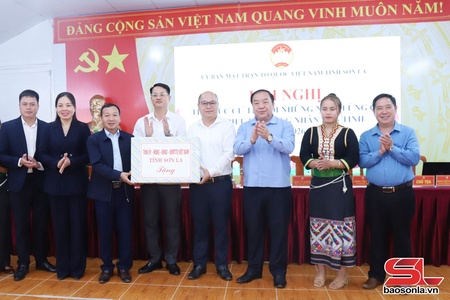 Đại biểu sau khi trúng cử sẽ giữ mối liên hệ chặt chẽ với nhân dân