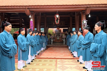 Nét đẹp tâm linh Đền Chúa Hang Miếng