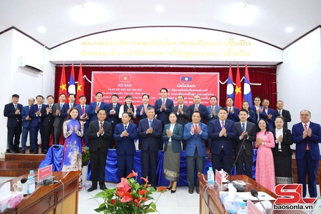Thắt chặt quan hệ hữu nghị, hợp tác toàn diện giữa Sơn La và U Đôm Xay