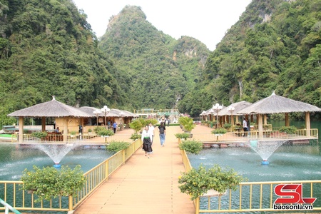 Qua ỉn phổng nòng điện nặm