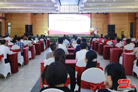 Qua ỉn mẳn nà cánh luông hanh khài chương hay xuần khòng Sơn La pày mương nọ  