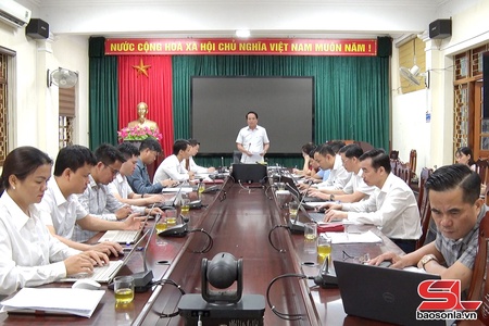 Vice Chairman of provincial People's Committee works in Mai Son district