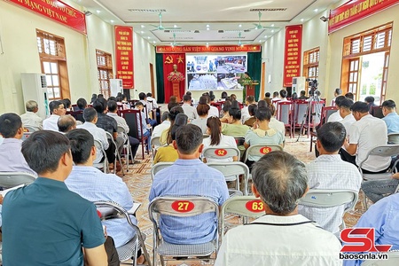 Law dissemination promoted in Chieng Lao commune