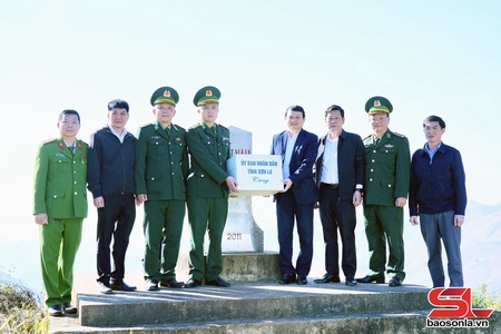 Đồng chí Phó Chủ tịch UBPX tỉnh cxênhz yuôx hâux lưv saiz car cêr thiaz ndêx chiv đriv têz 