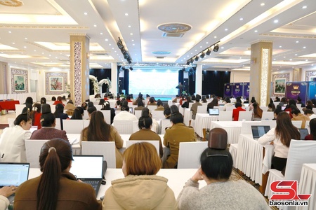 Son La women equipped with knowledge on crime prevention