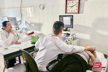 Luôs hâux lưv siz đơưz, njuôk moz, phaiz đơưz yuôx kho moz ntơưv Sơn La