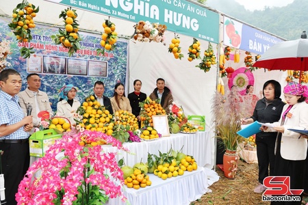  Thi dệt chăn, pải cáo ảng mák mi tanh khòng xã Mương Cơi pì 2025