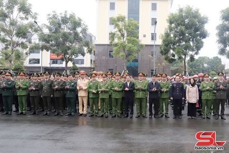  Ók quân chu xùng pộn sắp pắt côn phít tội, nhẳn pào tiêng an bản mương 