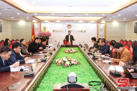 Nhẳn pao luông pùn tẳng tánh trương nội trú nẳng pưng xã đèn mương