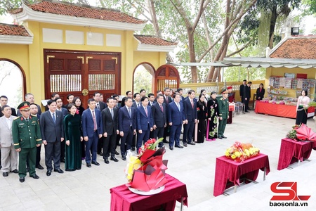 Pưng đồng chí uồn pa tỉnh tảy hương, pồng cuông bók nẳng Hươn sơ Pùa Lê Thái Tông; Hươn sơ Pú Hô cánh tảy hương nẳng Nghĩa trang Liệt sĩ Hươn tu Sơn La