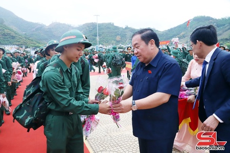 Shir phaz Jias zok nhav hluôk nênhs muk uô hâux lưv por hưv têz qơưk ntơưv thax tsav đriv têz Sông Mã