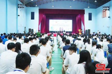 Fuô kria cêr chai phax tar siz đris, siz ntâuk hâur yar cơưv