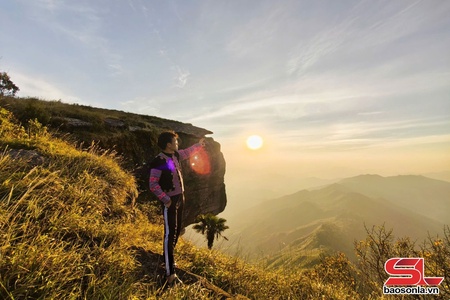 Pếnh khày luông hanh qua ỉn hiking cánh trekking