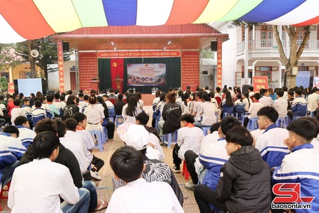 Fuô kria zax zênhz kror ruôr hiav ntơưv yar cơưv hâur thax tsav xã Muổi Nọi