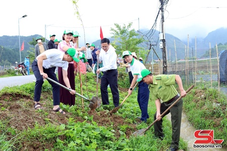 Lễ púc chuân púk mạy “Xèn đợi chứ ờn Pú Hô”