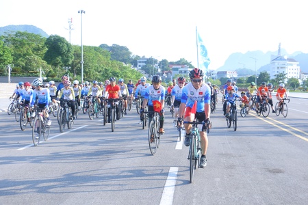 Son La celebrates World Bicycle Day with community cycling event