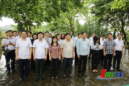 Đảng bộ Ủy ban Dệt nả vịa đại biểu khòng Quốc hội tảy hường nẳng Phổng Chiên lang vạy bốn Trung đoàn 52 Tây Tiến